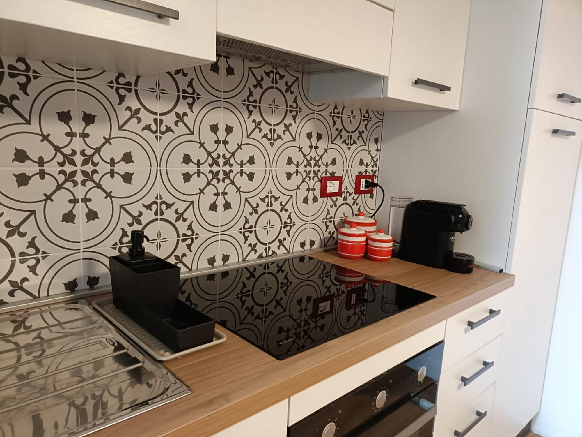 Guest House Sansiro Fiera Милано Екстериор снимка